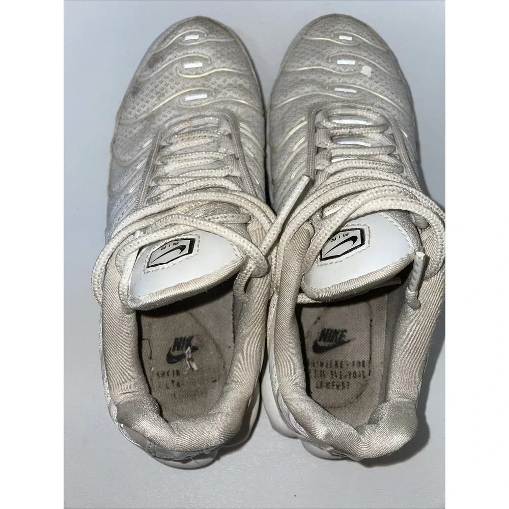 Women's Size 6.5 Nike Air Max Plus White Running‎ Shoes